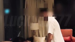 【69堂免费视频】超级美的人妻被人玩弄也是这么骚