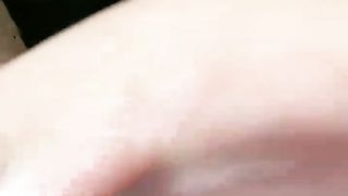 【69堂免费视频】眼镜小骚货坐在桌子上操逼黑丝美腿正入