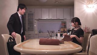 【69堂免费视频】已婚妇女的家庭美容院_一位美丽的美容师被她丑陋的邻居的鸡巴一次又一次地射精古川ほのか_1