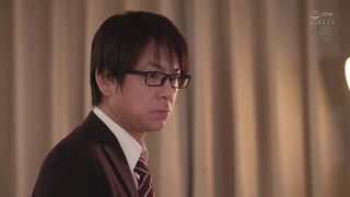 【69堂免费视频】“我要回家了……”从接到电话到老公回家……短暂的穿着NTR一乃あおい的时间_seg3