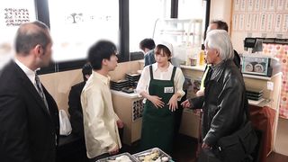 【69堂免费视频】【数量有限】镇上麦当娜便当店的Hikari，每天工作8个小时，每天晚上给顾客试吃，俘获他们的胃和身体。_青空ひかり_内裤和照片集 3