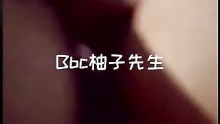 【69堂免费视频】摄影大咖柚子先生私拍之巨乳篇波霸女神展现反差