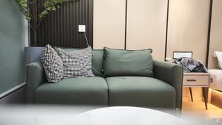 【69堂免费视频】青春美少女，80多斤纤细美女