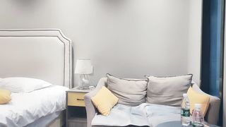 【69堂免费视频】极品外围，颜值身材完美，再攀职业生涯巅峰，劲爆必看