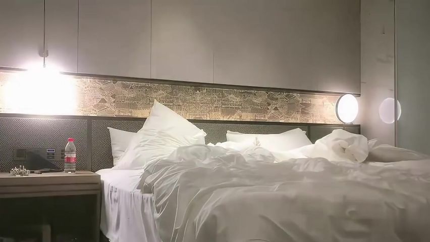 【69堂免费视频】漂亮短发小姐姐_舒服就喜欢爸爸干我_啊爸爸把我操上天去_身材高挑大长腿_穿上情趣连体黑丝被小哥操的骚叫连连