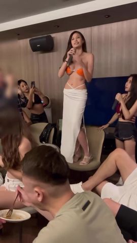 【69堂免费视频】上海顶级会所名媛盛宴_富哥们会所嗨完直接带回酒店啪啪