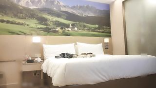 【69堂免费视频】近期颜值天花板，神似刘亦菲，佟丽娅？性格温柔，极品女神，花式啪啪