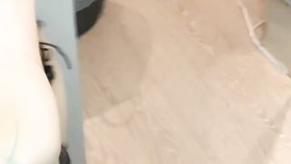 【69堂免费视频】创可贴挡脸，甜美福利姬