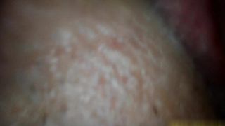 【69堂免费视频】先摩擦女友的嫩穴在内射