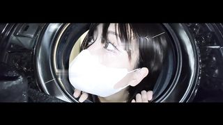 【69堂免费视频】爱玩熊熊_大长腿黑丝学姐被蓄谋已久的学弟按倒洗衣机内操，表面高冷插入就老实了