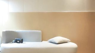 【69堂午夜视频】清纯学妹，00后乖巧温柔，沙发近景，大屌征服嫩妹刺激淫靡