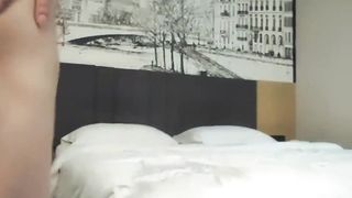 【69堂午夜视频】约了个牛仔裤性感大奶妹子啪啪，穿上连体丝袜后入骑坐大力抽插猛操