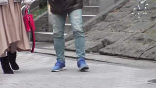 【69堂午夜视频】他操弄她没有脂肪的紧致身体，无视“不要射2