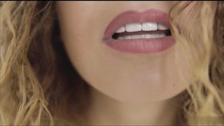 【69堂午夜视频】穿着色情内衣的骚逼想要被大鸡巴内射