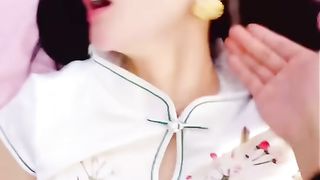 【69堂午夜视频】旗袍美妇大长腿比我的命都长