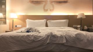 【69堂午夜视频】外围小姐姐美女，温柔如水皮肤白皙被猛男干爽，