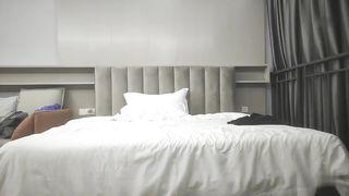 【69堂午夜视频】漂亮美眉 戴套怀孕怎么办 身材娇小舔逼吃鸡 被小哥各种猛怼 娇乳哗哗 娇喘不停