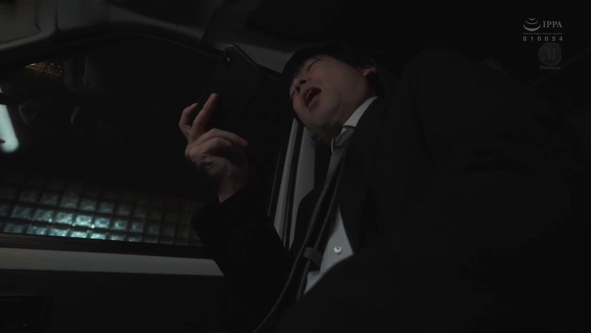 【69堂午夜视频】家里只有妻子的午后总有快递员上门3