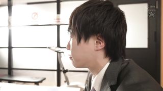 【69堂午夜视频】美乳游泳教练被群奸 被逼穿过激的泳衣被绝伦强暴，多次被羞辱中出2