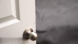 【69堂午夜视频】性感继妹自慰被继弟抓到只好用骚穴封口的费用