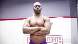 【69堂午夜视频】性爱拳击赛与猛男大对决大屁股最终体力不支败下阵来