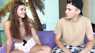 【69堂午夜视频】在真心话大冒险游戏中惩罚继兄操逼继妹是真的爽