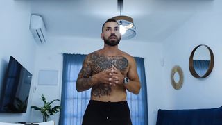 【69堂午夜视频】拉丁骚逼让我做饭前甜点浇筑精液爆操菊花做成美味肉夹馍