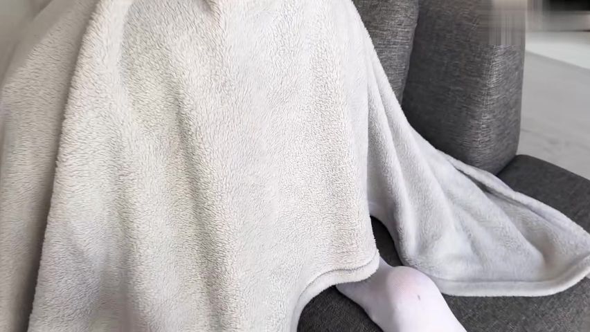 【69堂午夜视频】和装扮幽灵的女友一起玩万圣节游戏让骚逼体会到驱魔人的快感