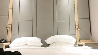 【69堂午夜视频】约了个性感长裙高颜值妹子_脱光互摸近距离拍摄口交足交