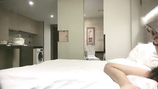 【69堂午夜视频】高颜值网红妹子啪啪，特写舌吻摸逼穿上情趣装骑坐猛操