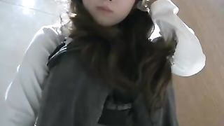 【69堂午夜视频】黑料吃瓜-大神酒吧厕所装摄像头偷拍美女如厕超高颜女神嘘嘘的过程泄密稚嫩逼逼欲想舔屏