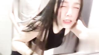 【69堂午夜视频】黑料吃瓜-极品风韵爆乳尤物嫚嫚勾搭路人公厕野战堪称采精御姐的她在马桶女上位妖媚表情绝绝子