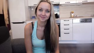 【69堂午夜视频】黑料吃瓜-捷克街头搭讪系列之金发碧眼小妹抵挡不住金钱诱惑小伙儿上门简单述说过后拿下淫穴