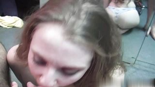 【69堂午夜视频】女友酷爱吃精子所以只好让我给她补充