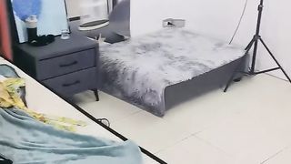 【69堂午夜视频】花裙黑丝小姐姐！穿着高跟鞋操逼！丝袜撕裆揉穴，大吊磨穴一顿操，主动骑乘身材，翘起屁股后入