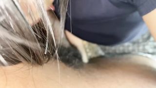 【69堂午夜视频】黑人的大粗屌爆草亚裔小嫩妹绿帽老公在床边边看边素描真刺激黑人把女友操到爽上天