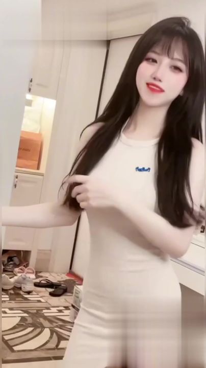 【69堂午夜视频】网红圈也很辛苦_百万粉丝为了讨生活下海卖屁股_抖音280万粉丝网红_天降之雯_私密视频被网友们全部曝光