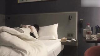 【69堂午夜视频】PUA灌醉抖音网红 黑丝豹纹反差婊撕烂黑丝强上