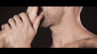 【69堂午夜视频】苗条熟女在家里与情人做爱被抽插后入打桩