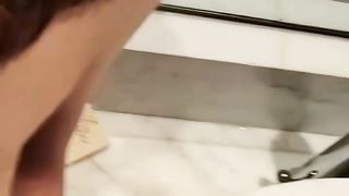 【69堂午夜视频】黑料吃瓜-害羞少妇宾馆私会小情郎的视频被曝光真是个淫才对白才是艺术女子被插的淫水流了一地