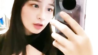 【69堂午夜视频】黑料吃瓜-曲阜师范大学学生妹萧佳璐对塑料坤坤爱不释手为找个真实的肉棒抽插她拍视频勾引反手就是一个曝光