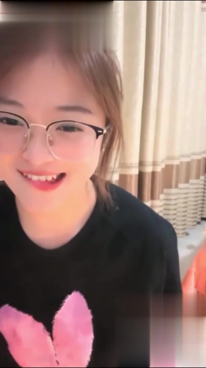 【69堂午夜视频】黑料吃瓜-最新自录杭州传媒大学张雪自慰肉感眼镜反差婊胸型是真好看胖胖的妹子水就是多