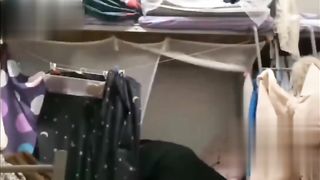 【69堂午夜视频】黑料吃瓜-胆大男友在医学院女生宿舍下铺强推女友的闺蜜女友闺蜜对他早有爱慕之心趁机会顺势推倒