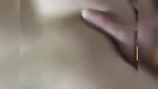 【69堂午夜视频】黑料吃瓜-重庆工商大学经济学院女大学生张琪平时就是衣服富贵千金模样原来是给人当小三视频被曝光