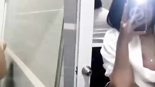 【69堂午夜视频】黑料吃瓜-马来西亚华裔大奶学生妹裸聊被曝光淫穴中的淫荡逼水已经铺满了整条内裤