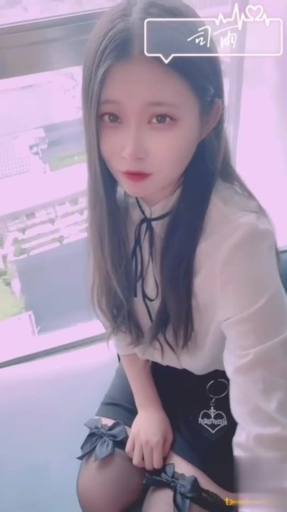 【69堂午夜视频】国产剧情白虎粉嫩蜜穴司雨跳蛋自慰窗台沙发上面暴力输出