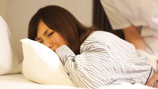 【69堂午夜视频】乳头刺激、手交，简直到了极限！2