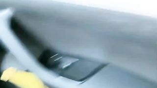 【69堂午夜视频】户外主播，刺激!大白天在路边直播无视路人车震啪啪，女主特别骚，白虎小骚逼被内射，精液填满溢出。