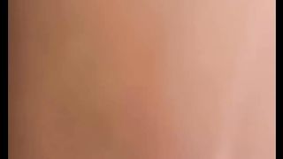 【69堂午夜视频】3P淫场面两女共侍一男撸管