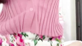 【69堂午夜视频】会喷水亲姐姐周末和姐姐单独在老家姨妈刚走不停在家发骚先让她带上乳夹菊花插上尾巴去楼下取快递